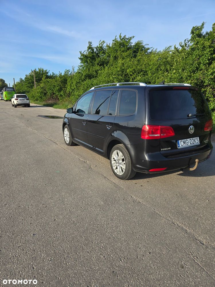 Volkswagen Touran 2.0 TDI DPF BlueMotion Technology DSG Life - 6