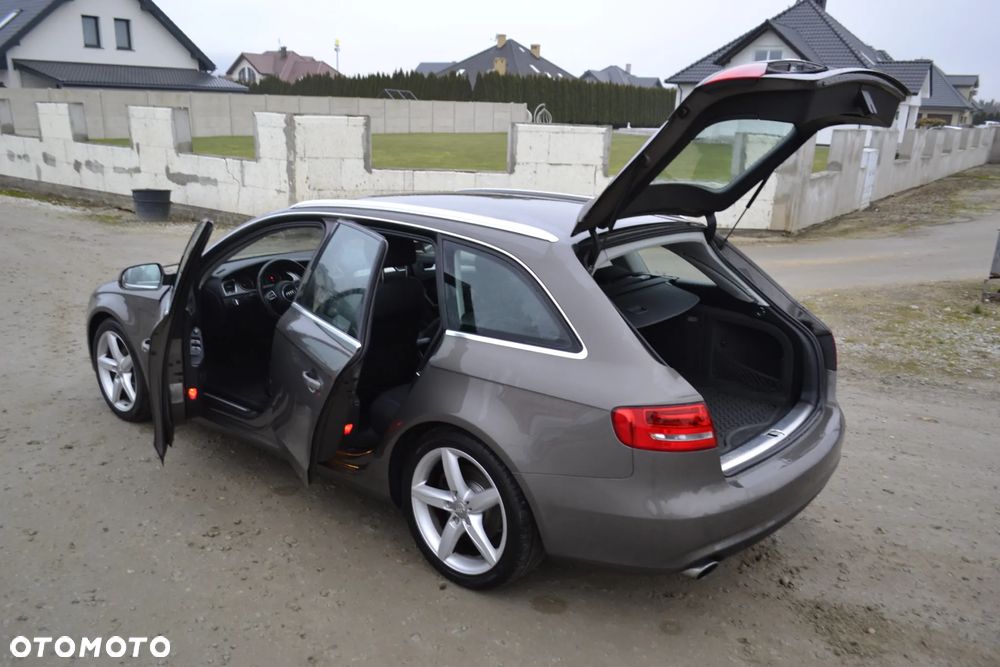 Audi A4 Avant - 11