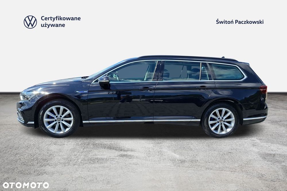Volkswagen Passat - 2