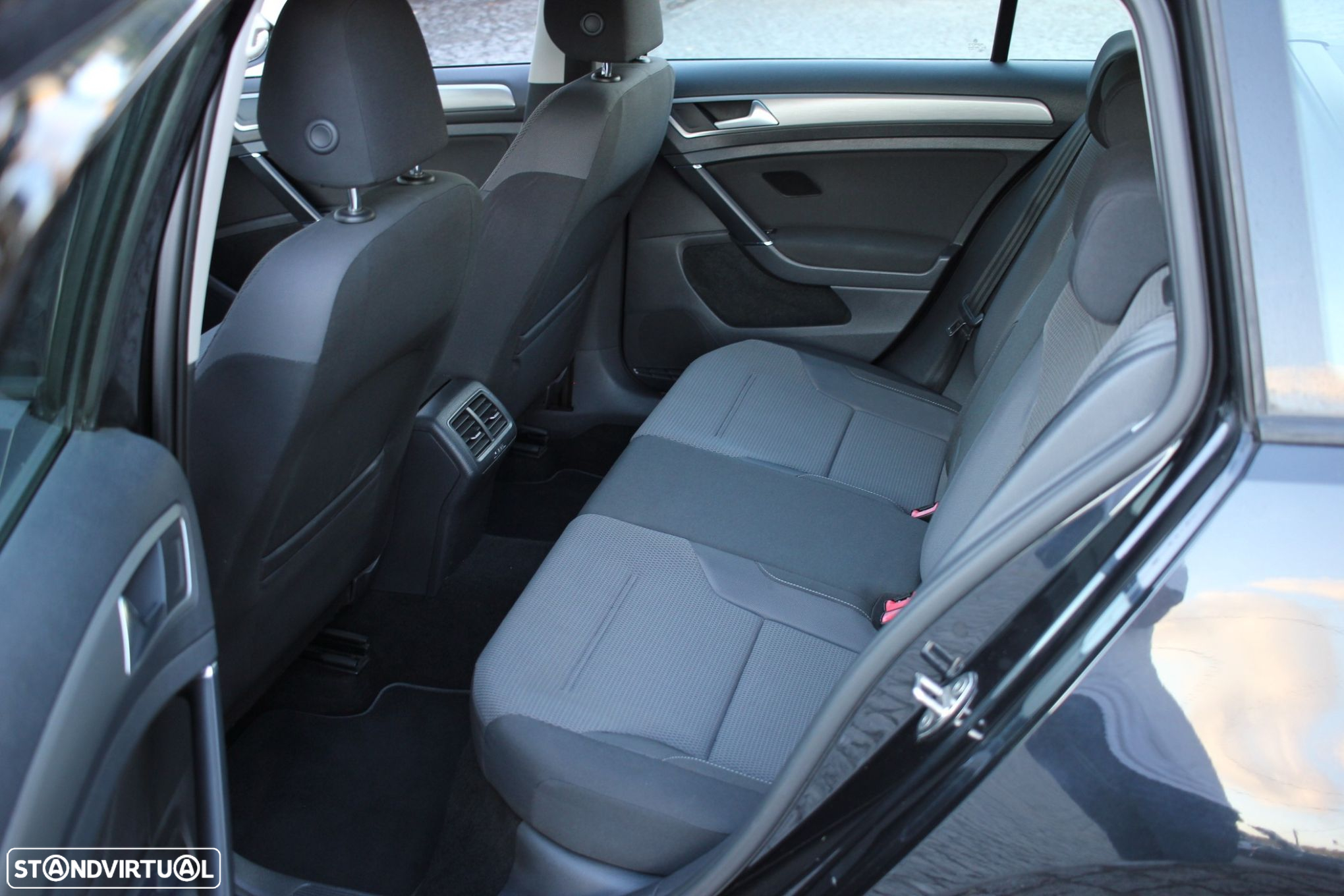 VW Golf Variant 1.6 TDi Confortline - 20