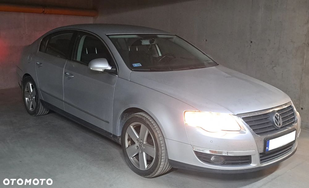 Volkswagen Passat 2.0 TDI DPF Comfortline - 8