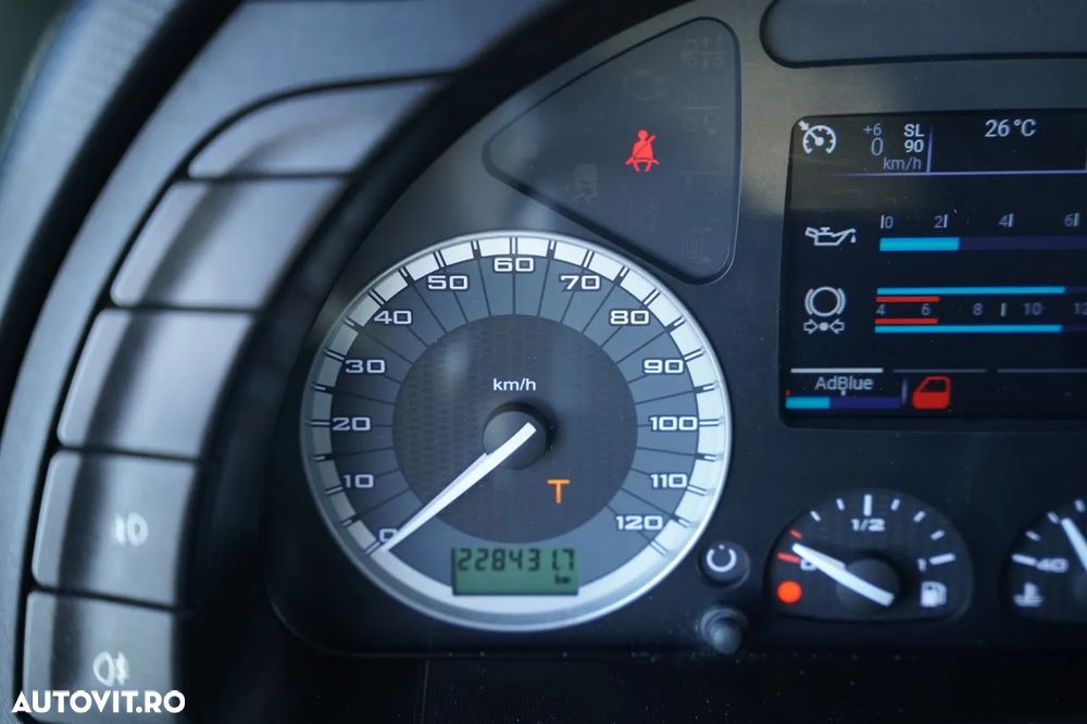 Iveco X-WAY 480 / 8X4 / BASCULATOR DUBLU / BANCĂ LATERALĂ HIDRODOXICĂ / PERDĂ ELECTRICĂ / ANVELOPE 100% / - 40