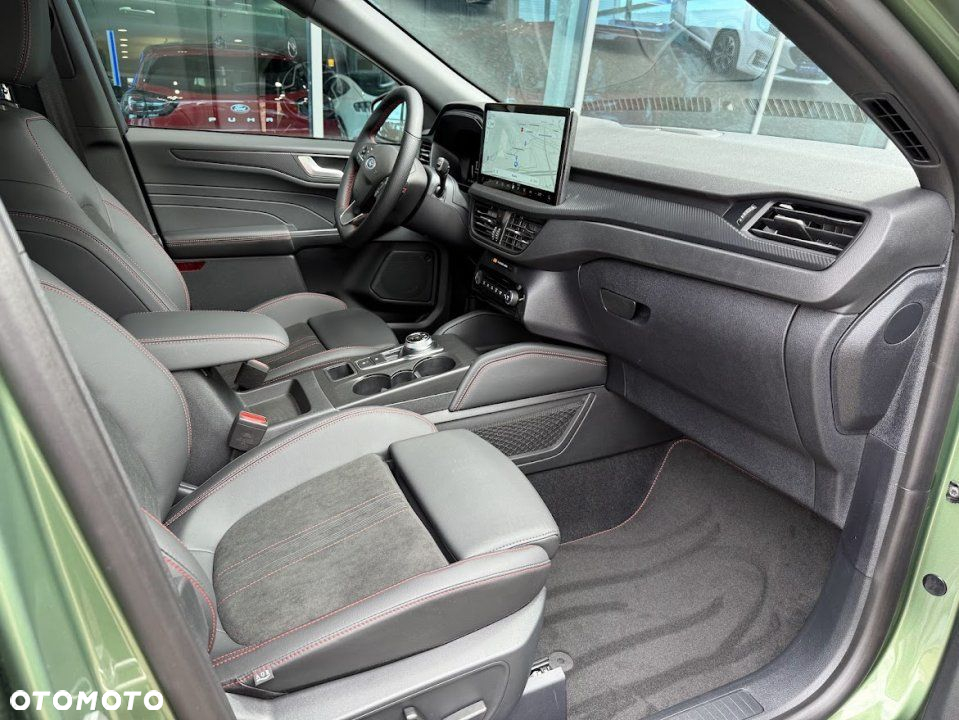 Ford Kuga - 12