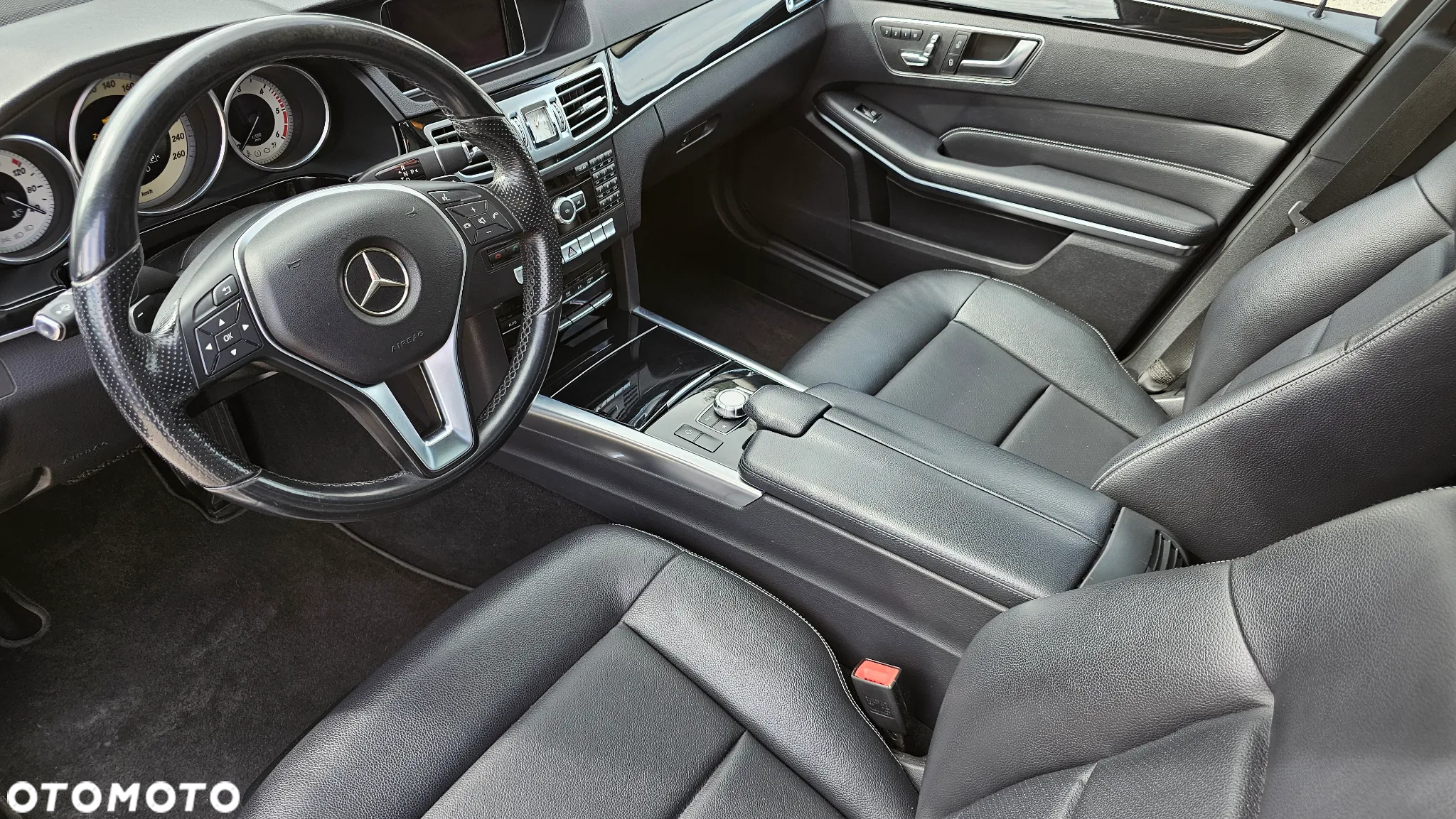 Mercedes-Benz Klasa E 250 BlueTEC 9G-TRONIC Avantgarde - 12
