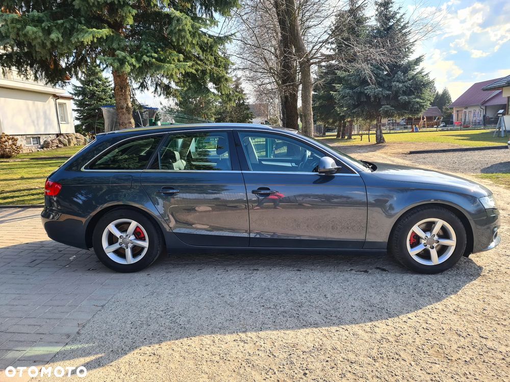 Audi A4 Avant - 8