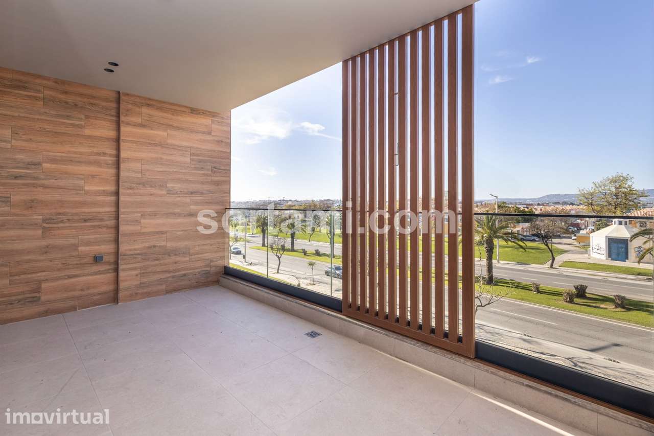 Apartamento T3 Venda em Faro (Sé e São Pedro),Faro - Grande imagem: 2/23