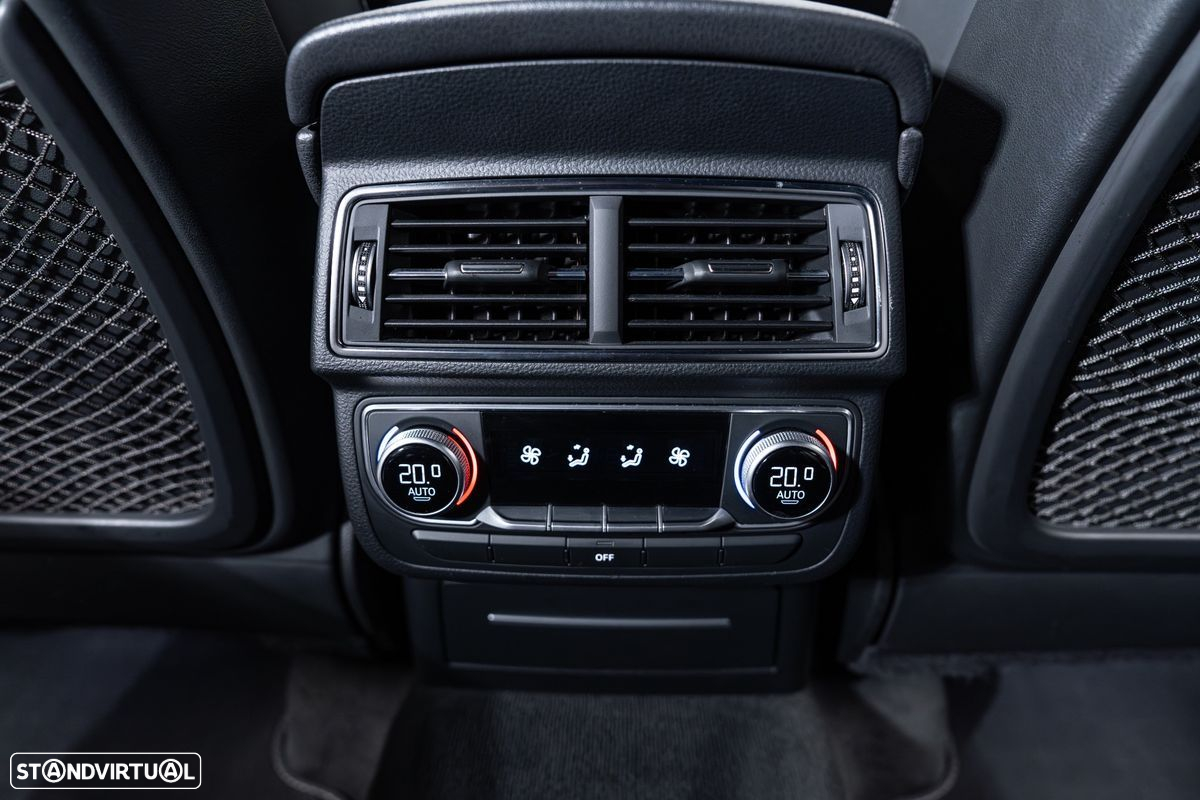 Audi Q7 3.0 TDI quattro S-line Tiptronic 7L - 55