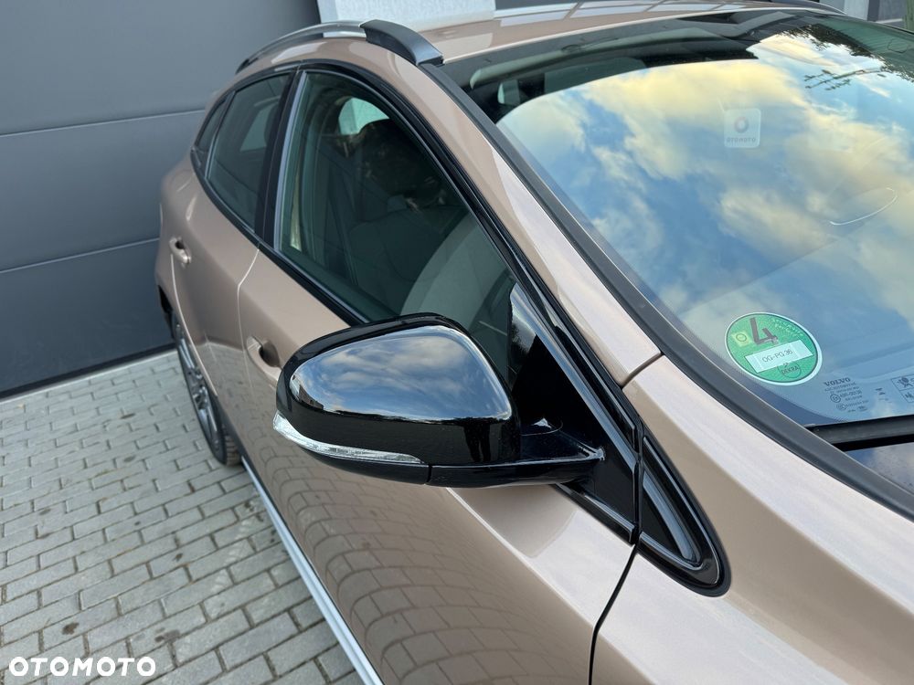 Volvo V40 Cross Country D3 Momentum - 16