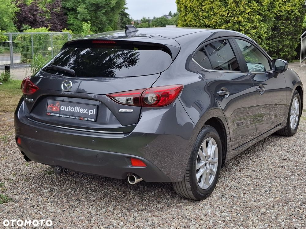 Mazda 3 - 4