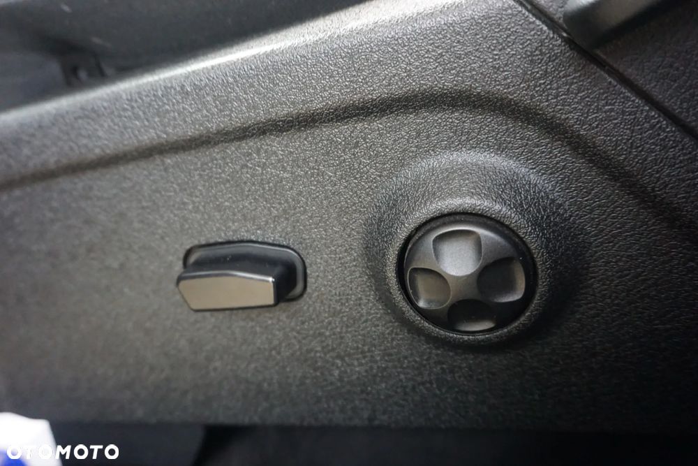 Fiat Freemont 2.0 Multijet 16V DPF Automatik Allrad Black Code - 31