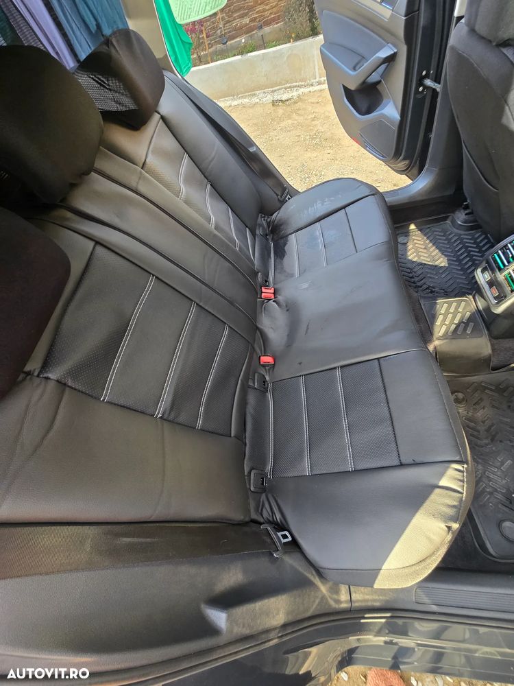 Volkswagen Passat 1.6 TDI SCR DSG Comfortline - 16