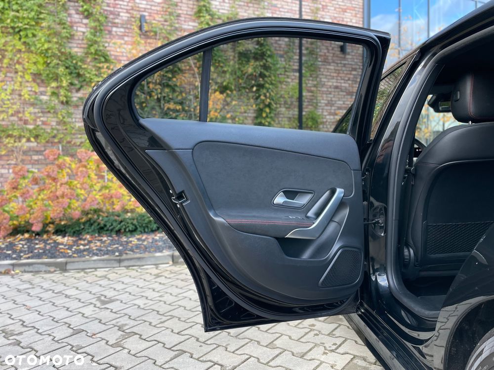 Mercedes-Benz Klasa A 180 7G-DCT AMG Line - 10