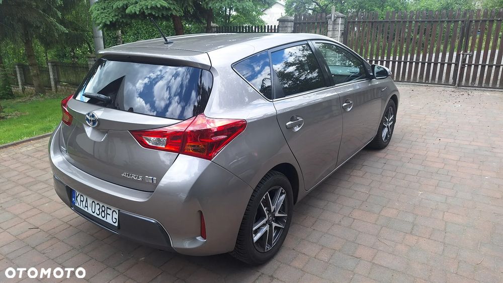 Toyota Auris - 10