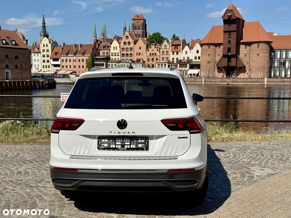 Volkswagen Tiguan 2.0 TSI 4Motion DSG OPF IQ.DRIVE - 18
