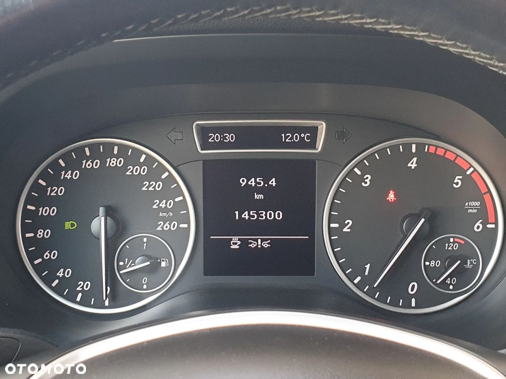 Mercedes-Benz Klasa B 180 CDI (BlueEFFICIENCY) - 12