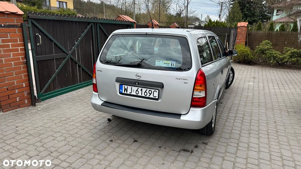 Opel Astra - 9