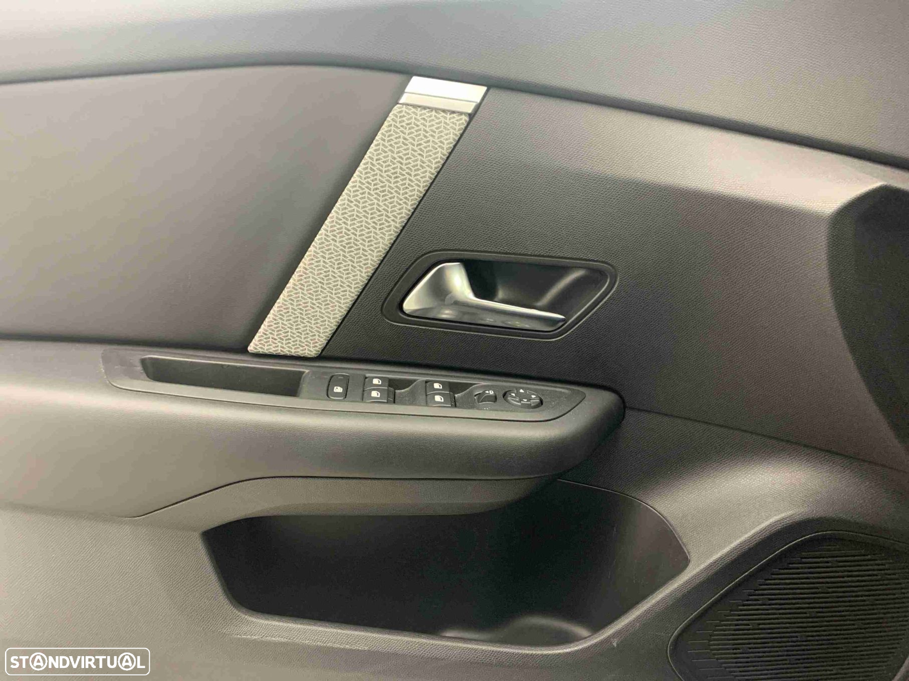 Citroën C4 X 1.5 BlueHDi Feel Pack EAT8 - 11
