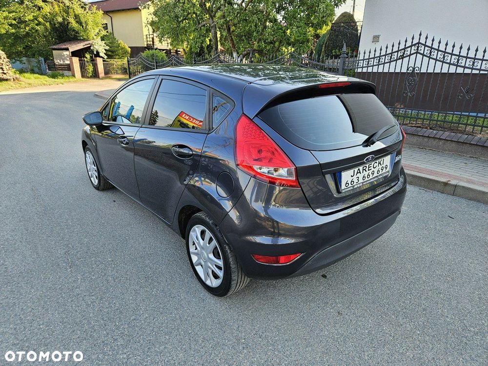 Ford Fiesta - 6