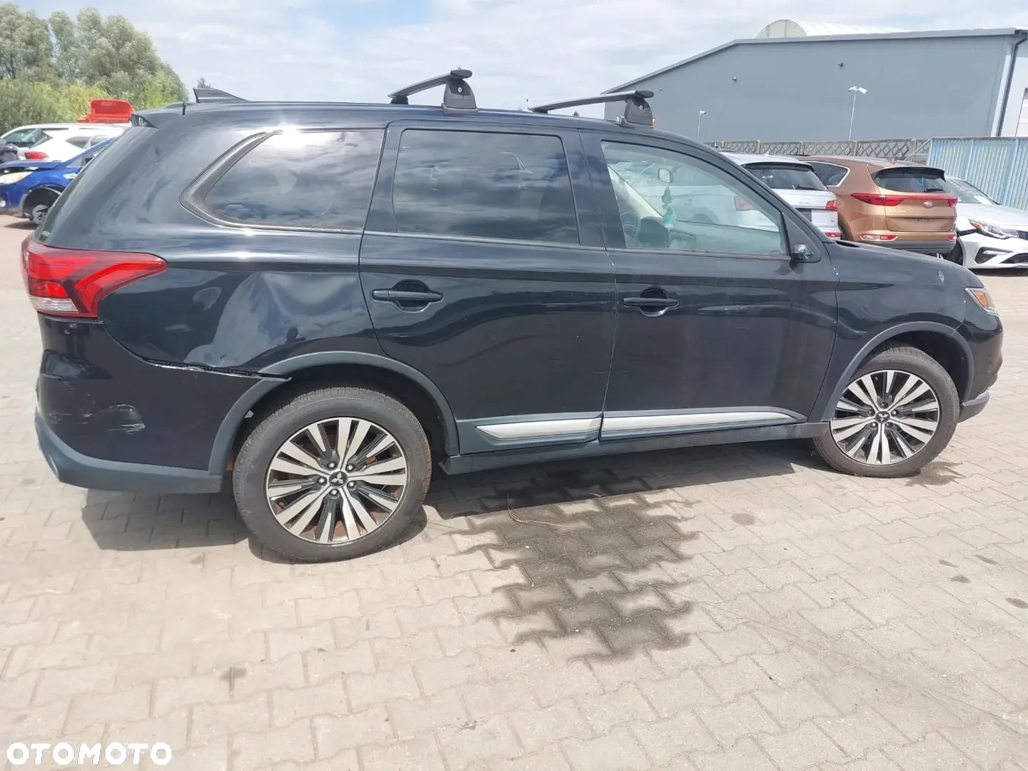 Mitsubishi Outlander - 5