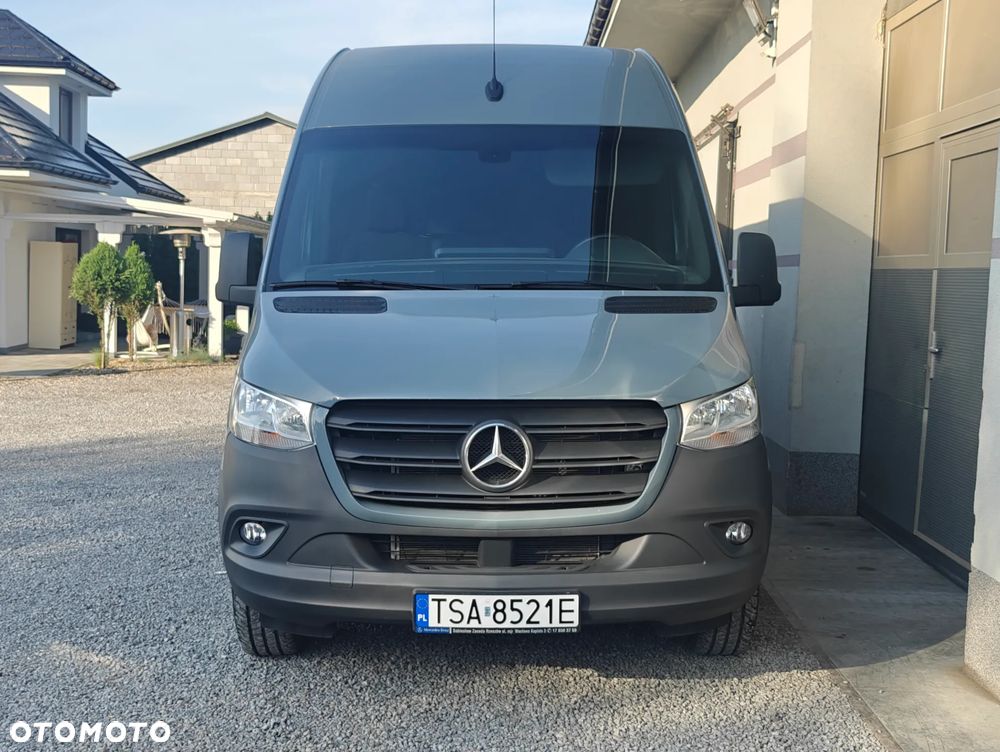 Mercedes-Benz Sprinter - 10