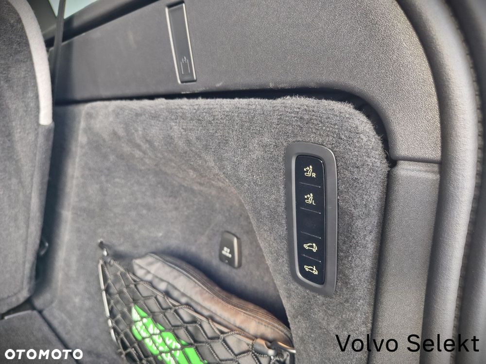 Volvo EX90 - 35