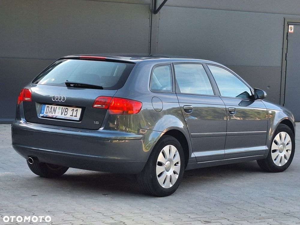 Audi A3 Sportback - 4