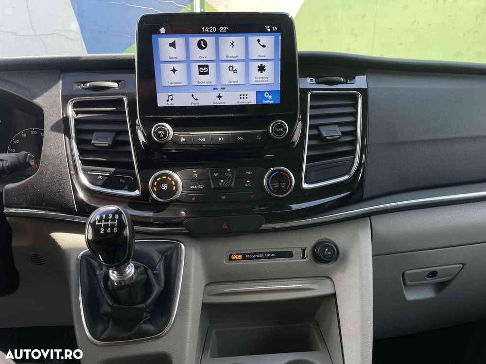 Ford Tourneo Connect - 12