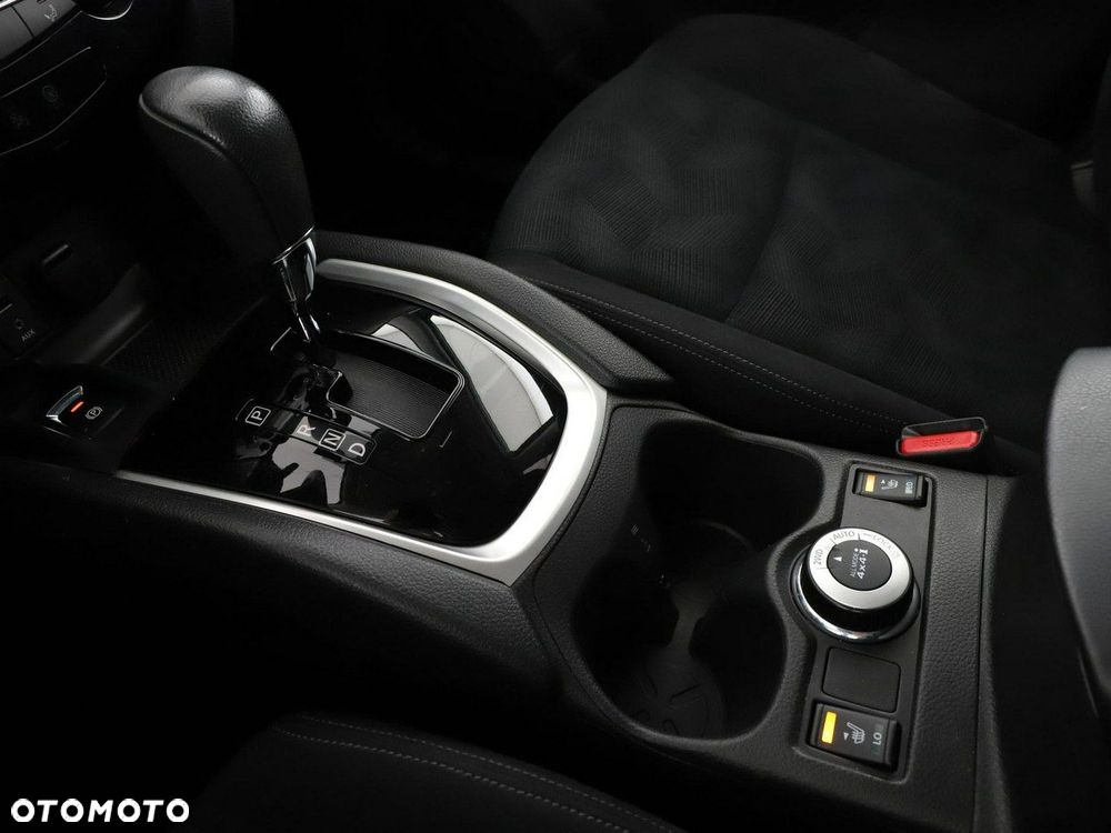 Nissan X-Trail 2.0 dCi N-Vision Xtronic 4WD - 27