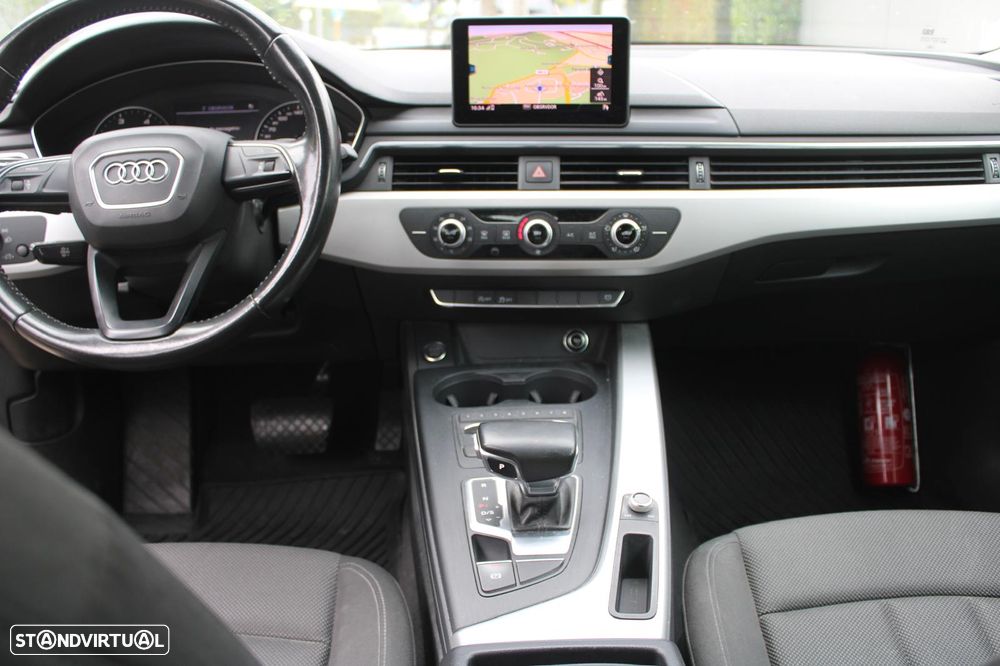 Audi A4 2.0 TDI ultra S tronic - 13