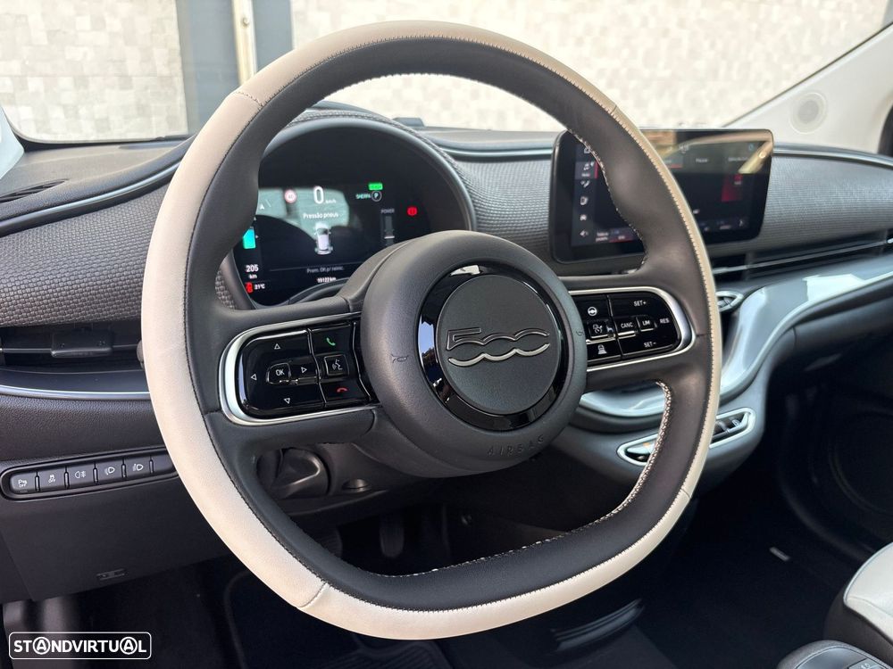 Fiat 500e C La Prima by Bocelli - 10