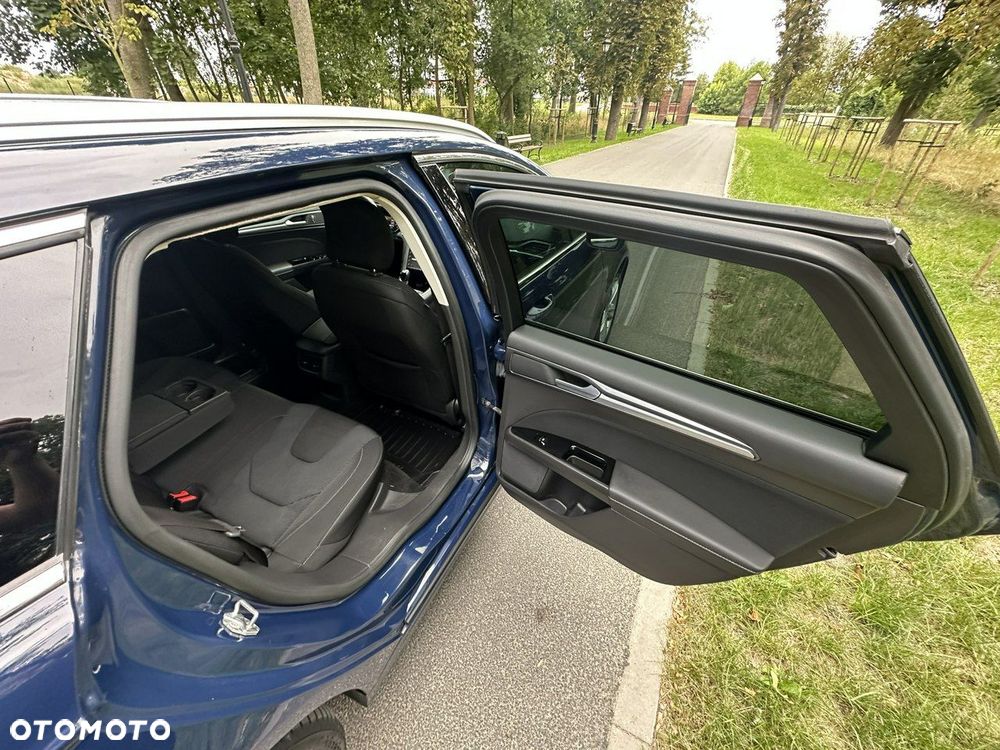 Ford Mondeo - 24