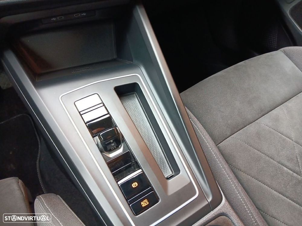 VW Golf 1.4 TSI e-Hybrid DSG - 23