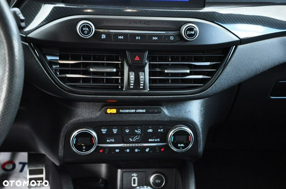 Ford Focus - 35