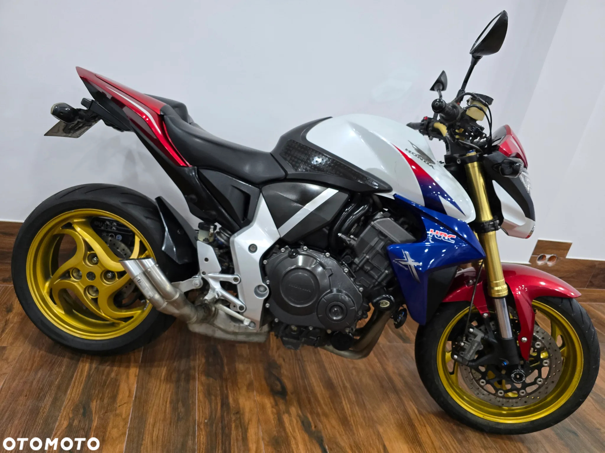 Honda CB - 2