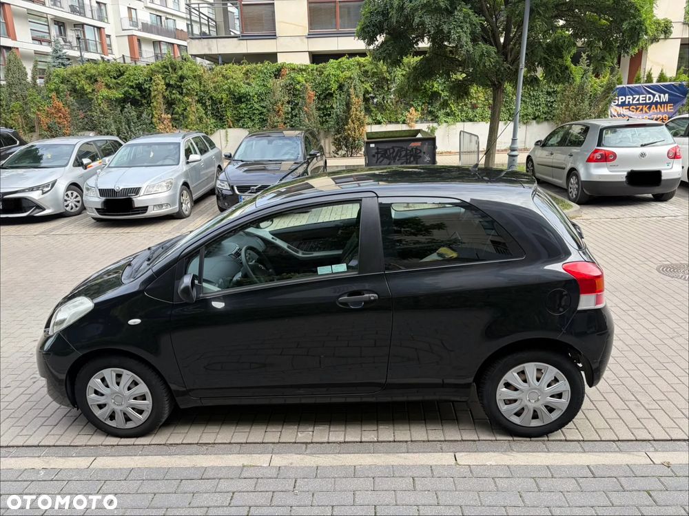 Toyota Yaris 1.33 Luna - 4
