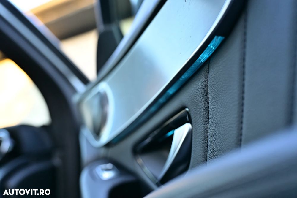 Mercedes-Benz GLC 250 d 4MATIC 9G-TRONIC AMG Line - 34