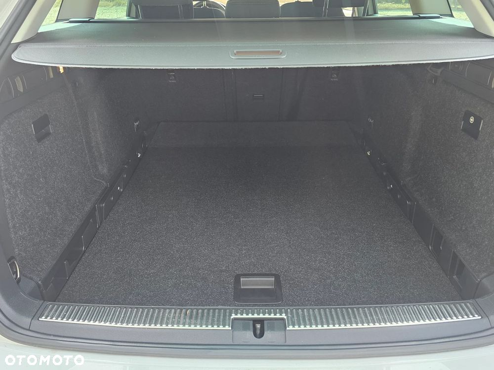 Skoda Superb 2.0 TDI SCR 4x4 Ambition DSG - 19