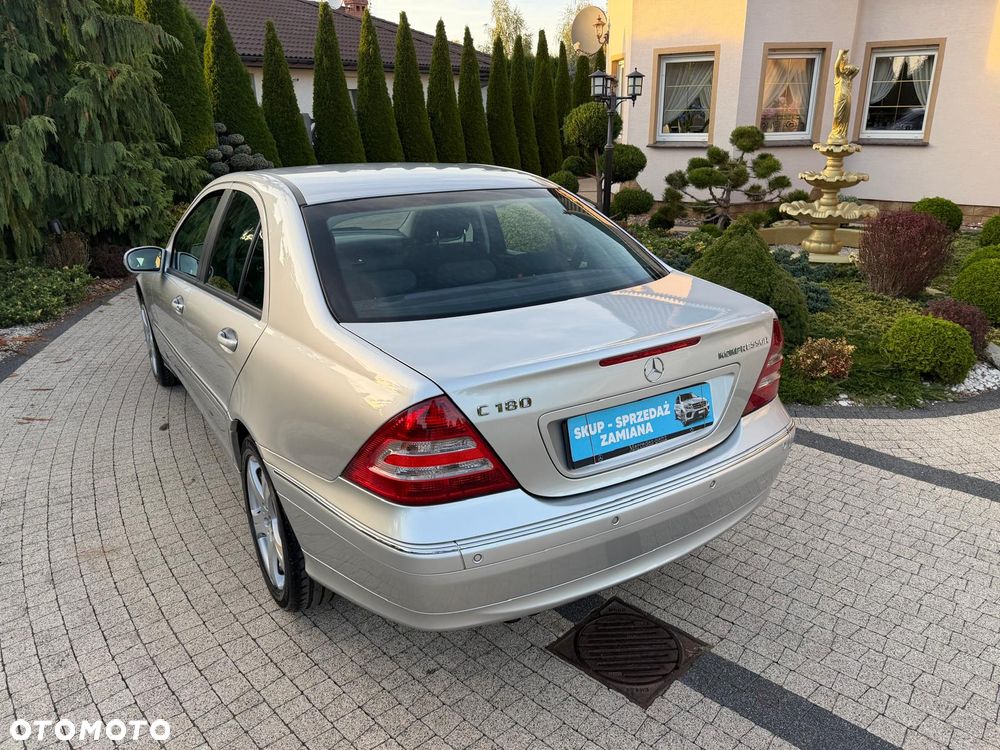 Mercedes-Benz Klasa C 180 Kompressor Elegance Sport Edition - 16