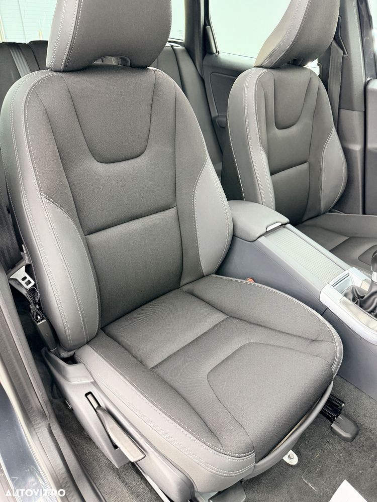 Volvo XC 60 D3 Start-Stop Kinetic - 16