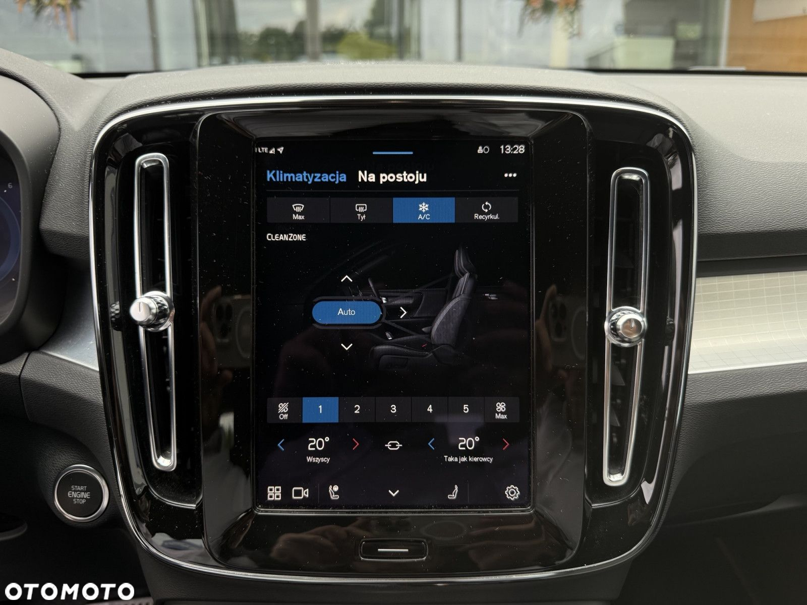 Volvo XC 40 - 21