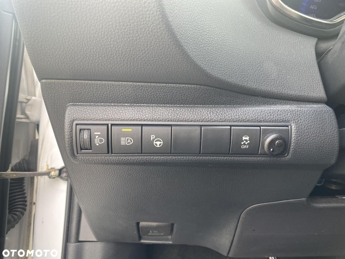 Toyota Corolla - 17