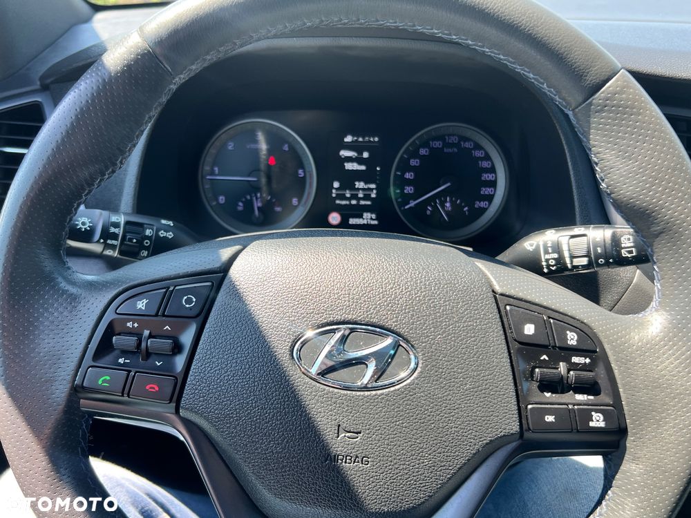 Hyundai Tucson 1.7 CRDI BlueDrive Comfort 2WD - 12