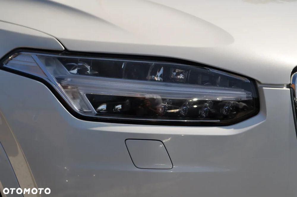 Volvo XC 90 T8 AWD Plug-In Hybrid Inscription 7os - 7