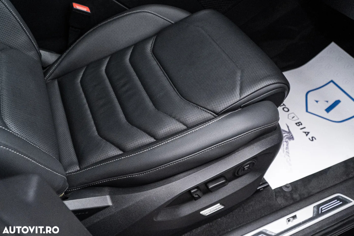 Volkswagen Touareg 3.0 V6 TDI 4Motion DPF Automatik R-Line - 34