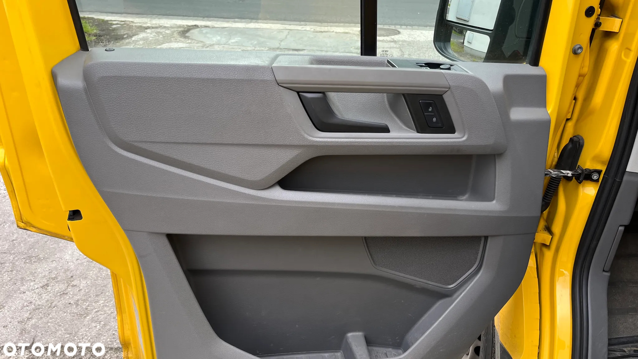 Volkswagen Crafter 35 2.0 TDI 140KM - 13