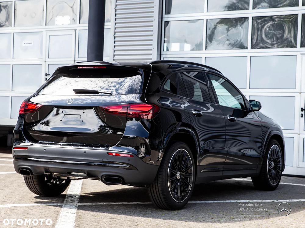 Mercedes-Benz GLA 200 AMG Line - 6