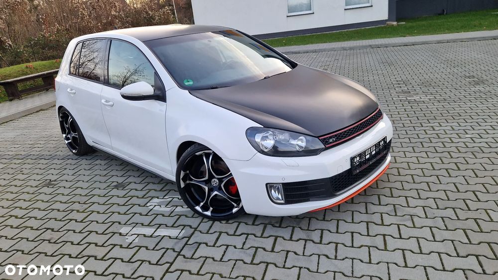 Volkswagen Golf 2.0 TSI GTI - 2