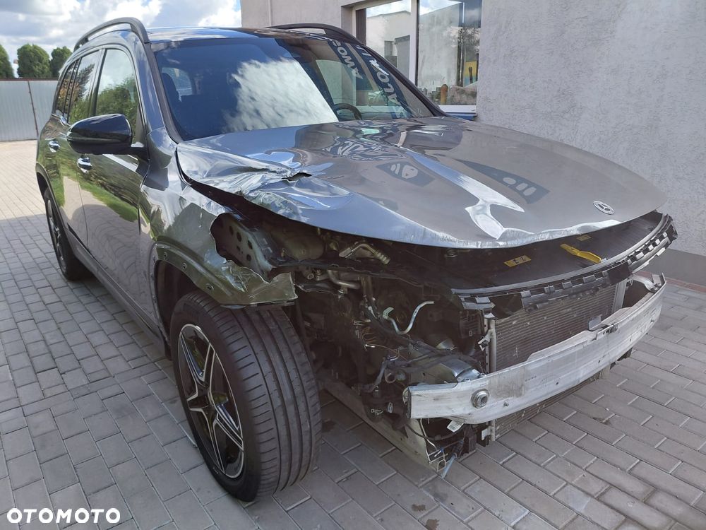 Mercedes-Benz GLB - 5