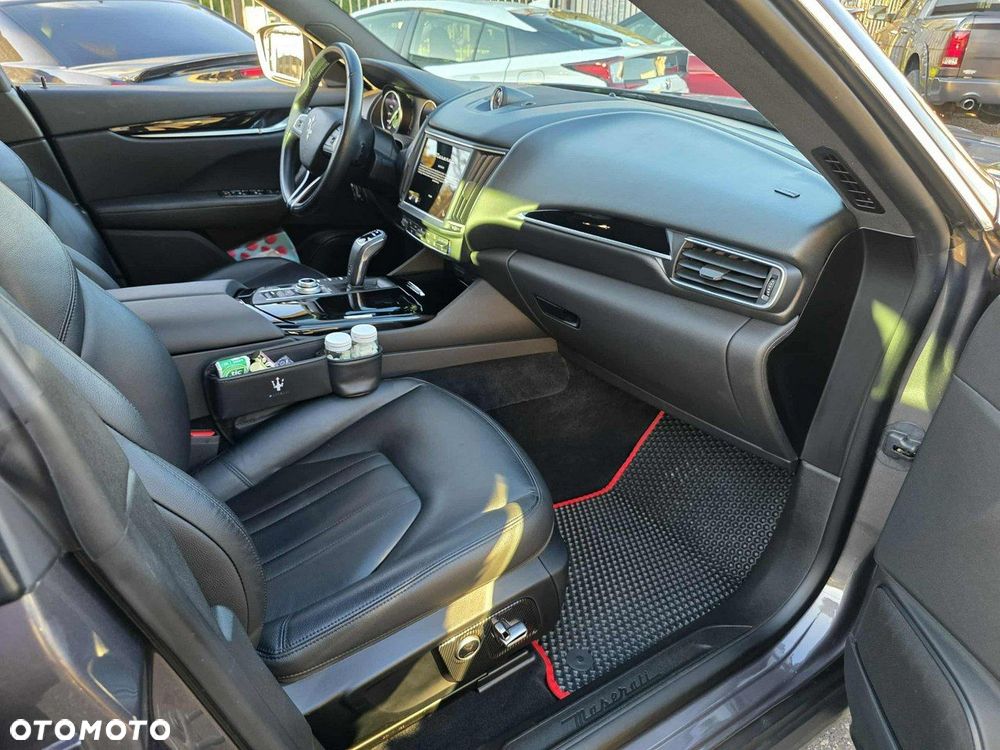 Maserati Levante S Q4 GranLusso - 31