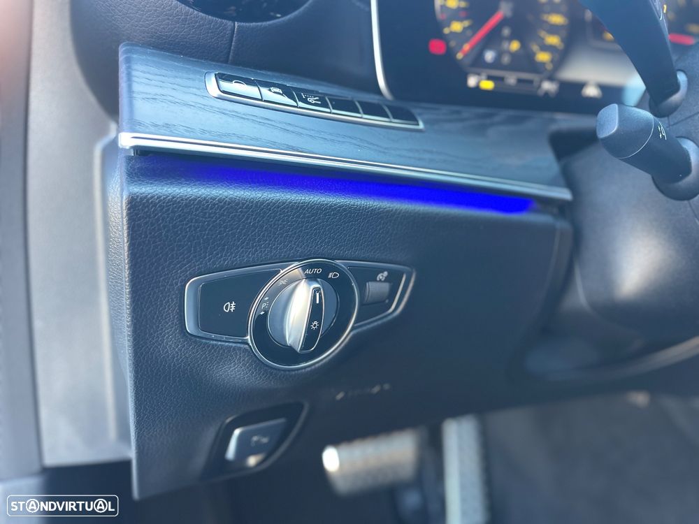 Mercedes-Benz E 300 de 9G-TRONIC AMG Line - 18